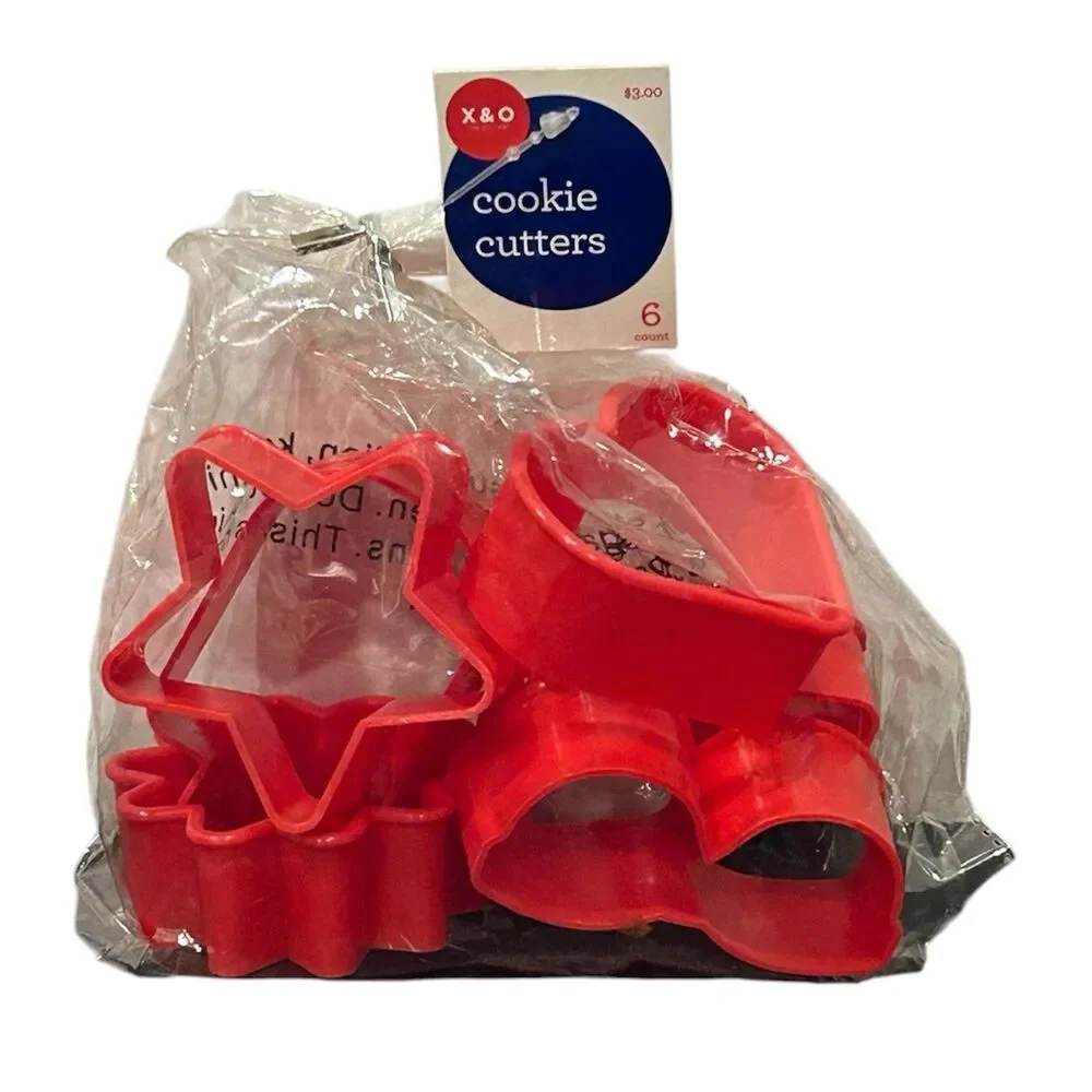 Design Group X&O Baking Cups, Cookie Cutters and 2 Popsicle Molds